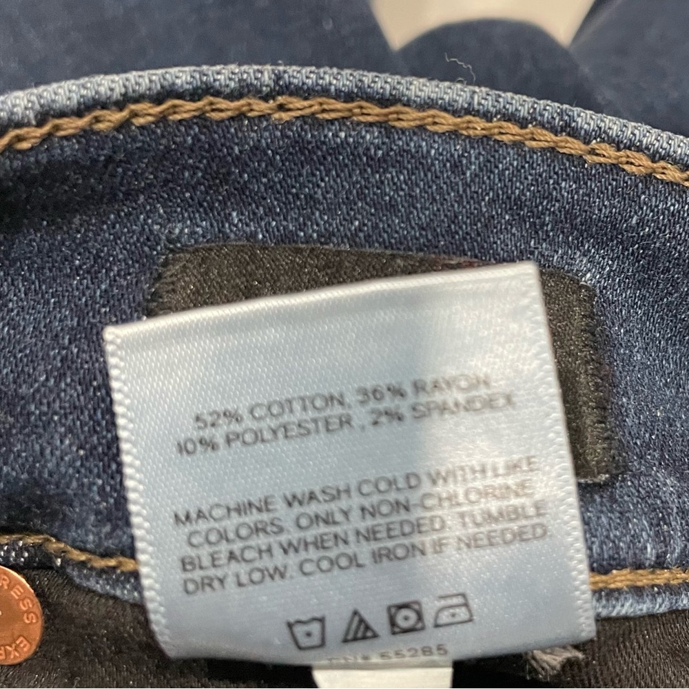 Express Mid Rise Distressed Skinny Jeans - Picture 13 of 13
